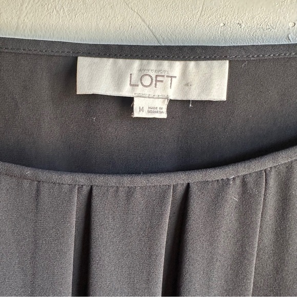 Ann Taylor LOFT Black Sheer‎ Flowy Blouse Sz M Minimalist Elevated Basic Goth - Picture 8 of 9
